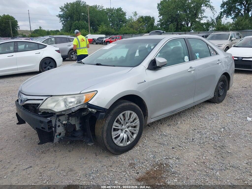 2012 TOYOTA CAMRY HYBRID LE — Фото 2 из 16