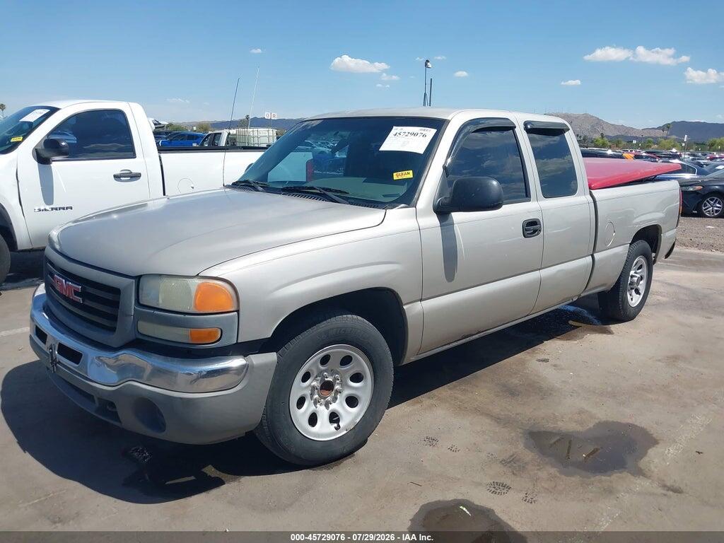 1GTEC19X45Z165572 2005 GMC SIERRA 1500 photo no. 2