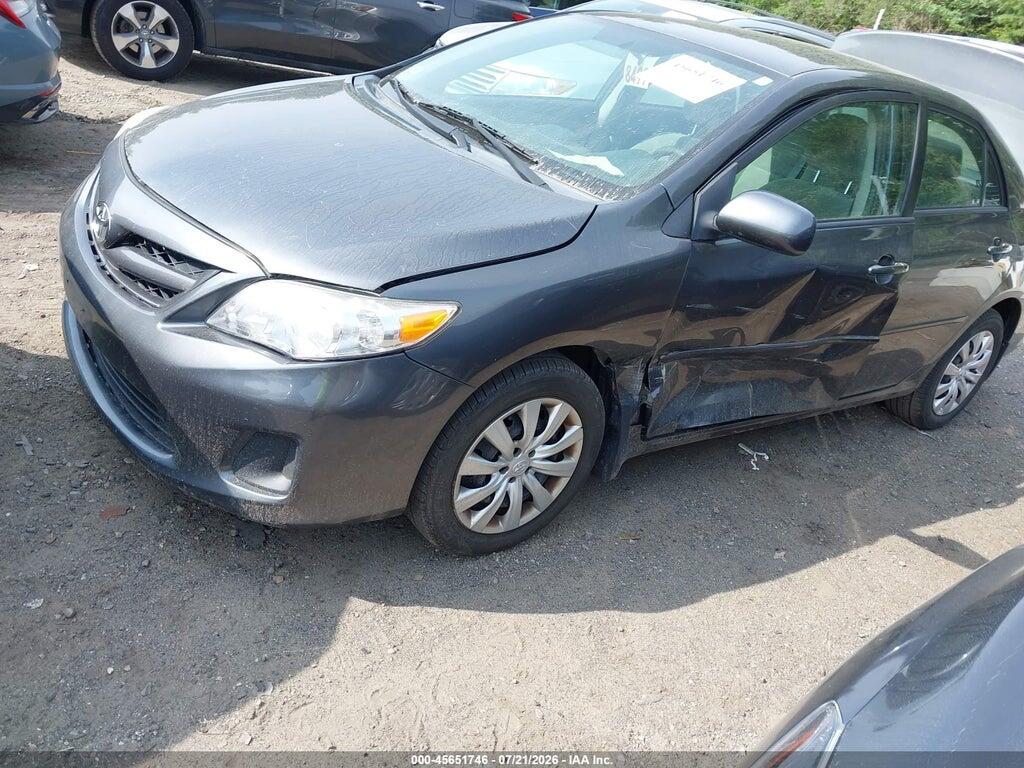 2T1BU4EE7CC783725 2012 TOYOTA COROLLA photo no. 2