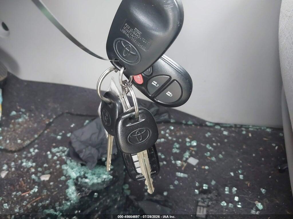 5TDBK3EH4CS135230 2012 TOYOTA HIGHLANDER photo no. 11