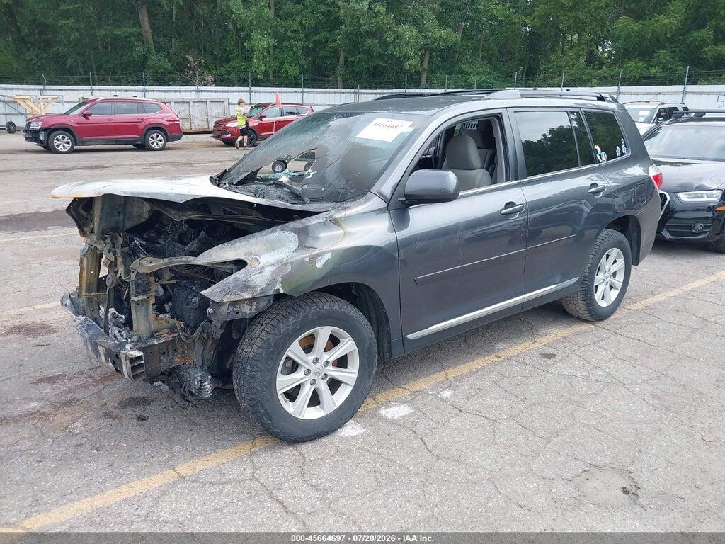 5TDBK3EH4CS135230 2012 TOYOTA HIGHLANDER photo no. 2