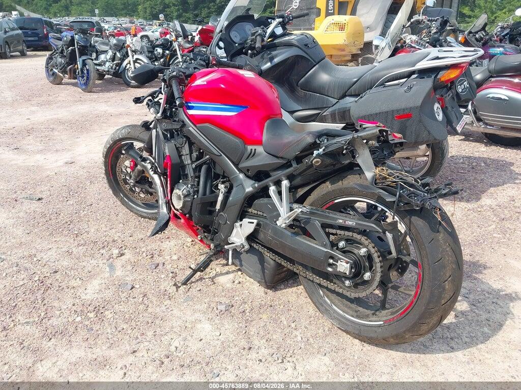MLHRH1556S5101072 2025 HONDA CBR650 photo no. 3