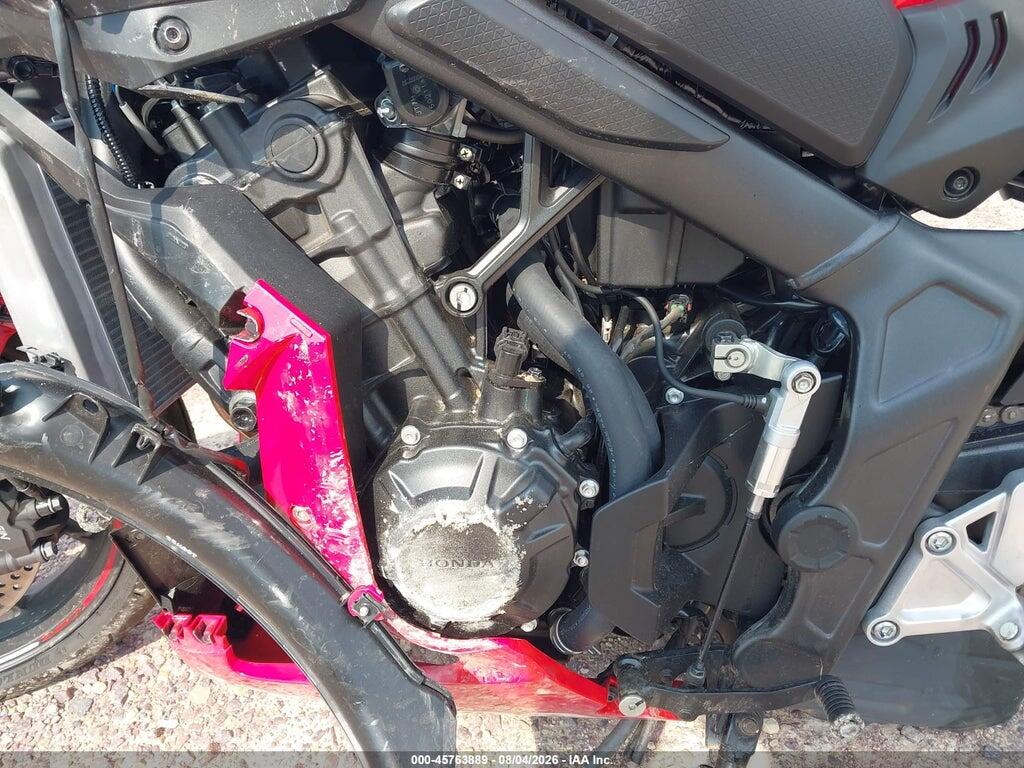 MLHRH1556S5101072 2025 HONDA CBR650 photo no. 9