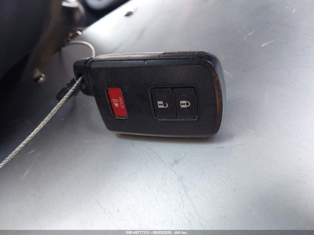JTDKDTB37C1506204 2012 TOYOTA PRIUS C photo no. 11
