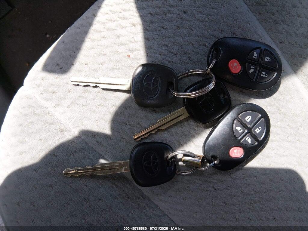 5TDKK3DC3CS219142 2012 TOYOTA SIENNA photo no. 11
