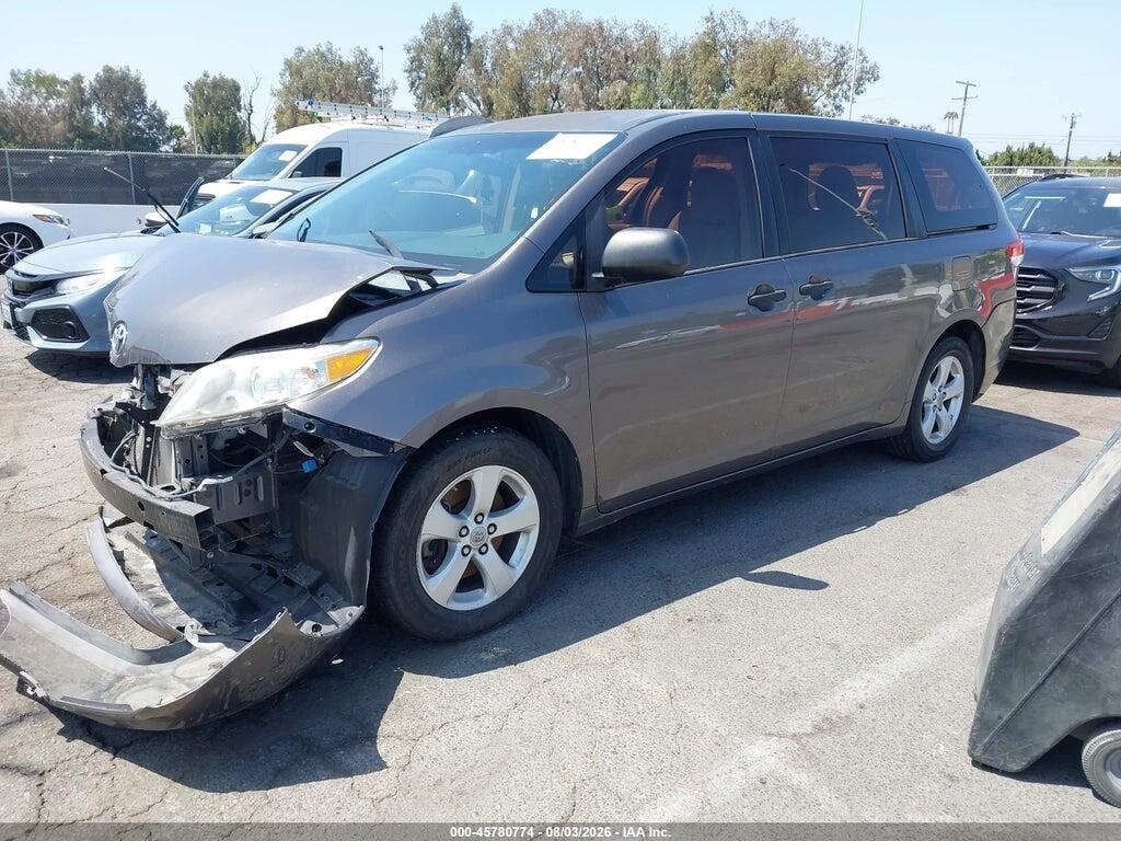 5TDZK3DC1CS277233 2012 TOYOTA SIENNA photo no. 2