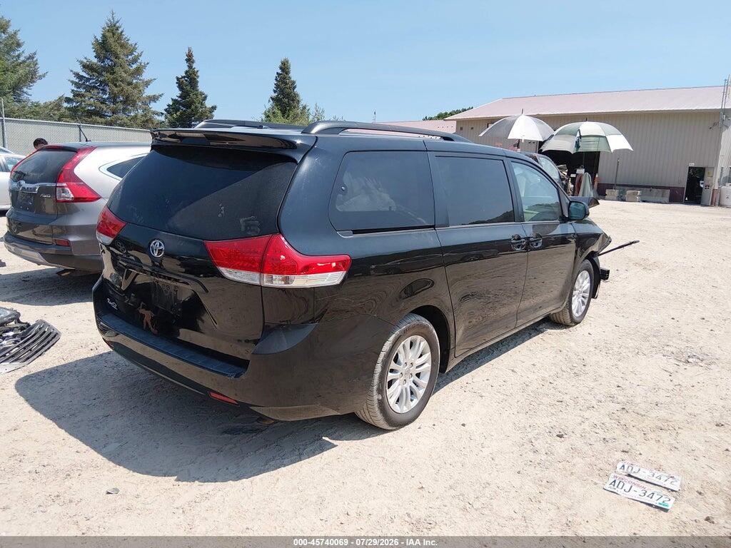 5TDYK3DC1CS226584 2012 TOYOTA SIENNA photo no. 4