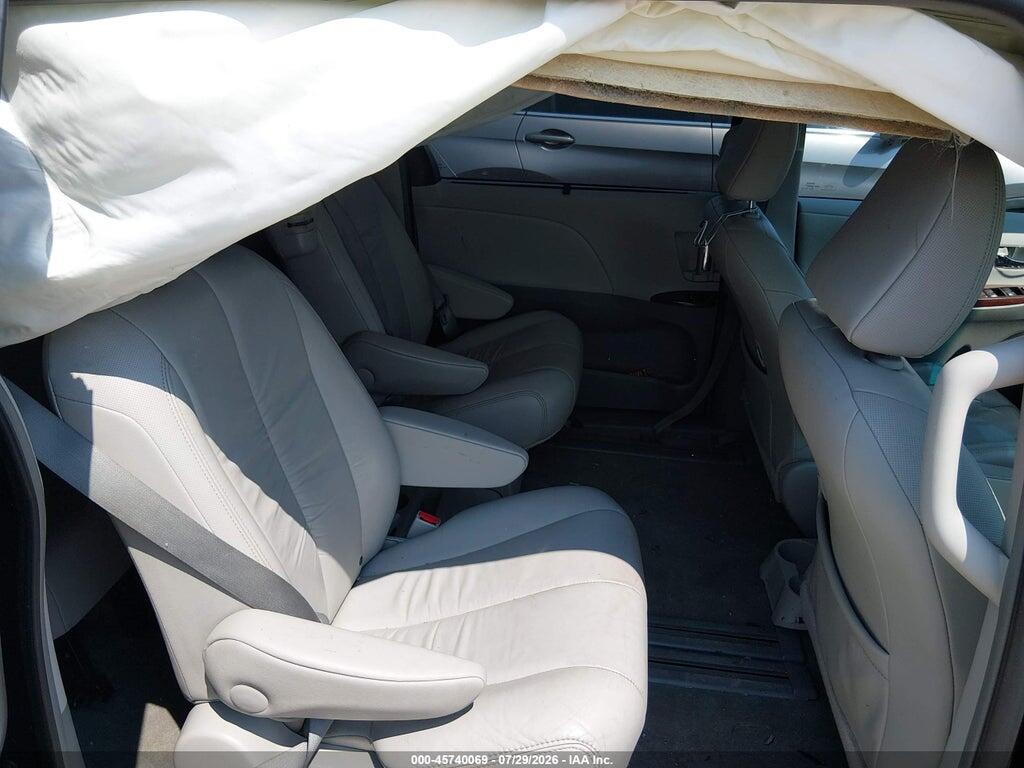 5TDYK3DC1CS226584 2012 TOYOTA SIENNA photo no. 8