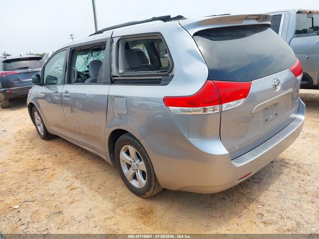 5TDKK3DC0CS240742 2012 TOYOTA SIENNA photo no. 3