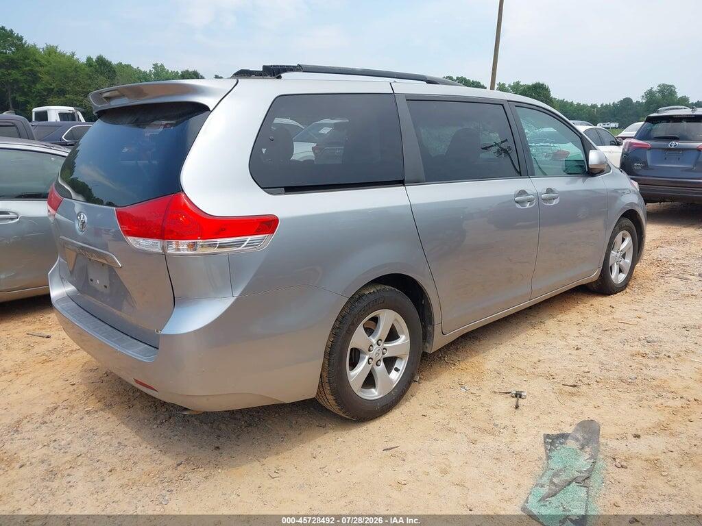 5TDKK3DC0CS240742 2012 TOYOTA SIENNA photo no. 4