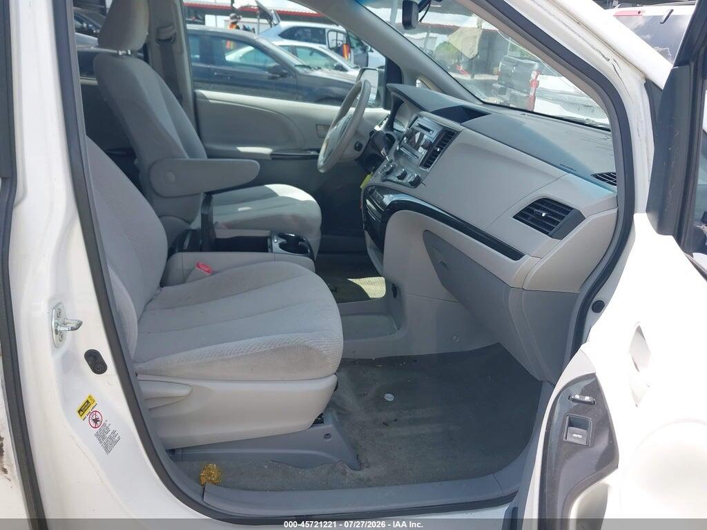5TDKK3DCXCS245592 2012 TOYOTA SIENNA photo no. 5