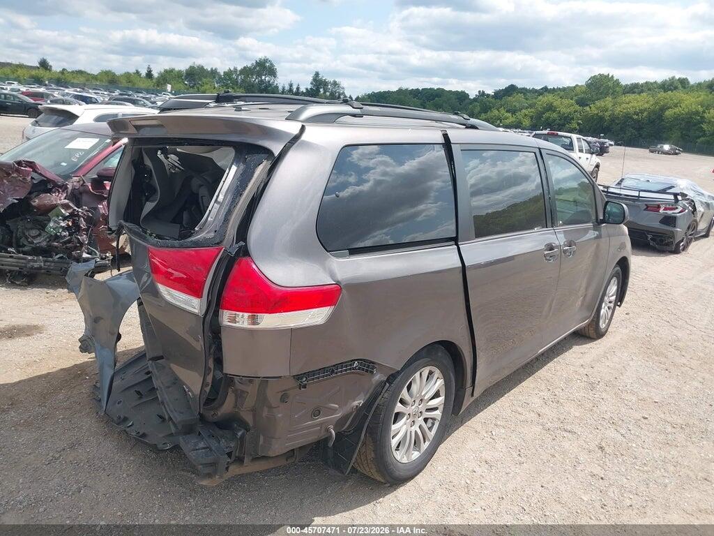 5TDYK3DC3CS239076 2012 TOYOTA SIENNA photo no. 4