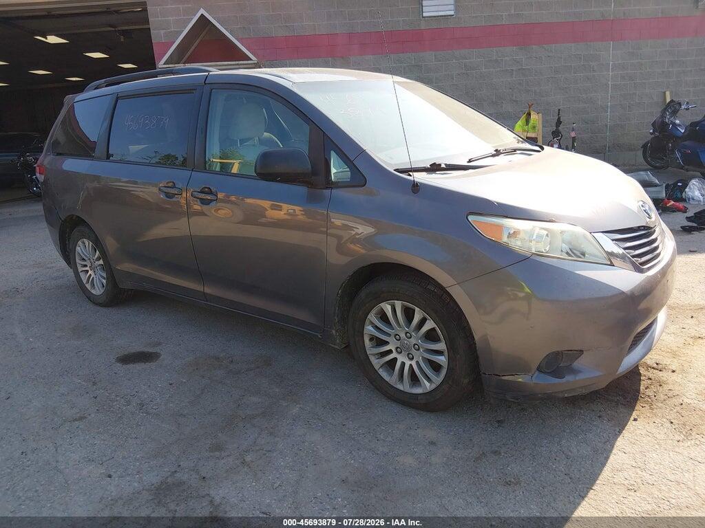 5TDKK3DC4CS257222 2012 TOYOTA SIENNA photo no. 1