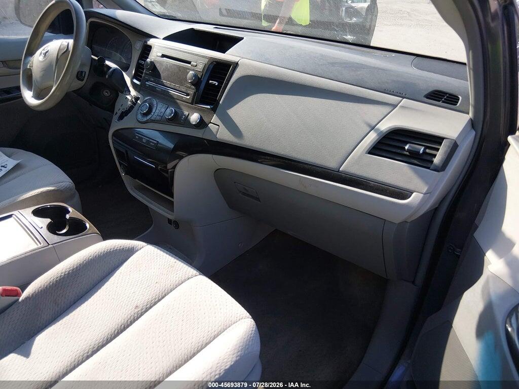 5TDKK3DC4CS257222 2012 TOYOTA SIENNA photo no. 5