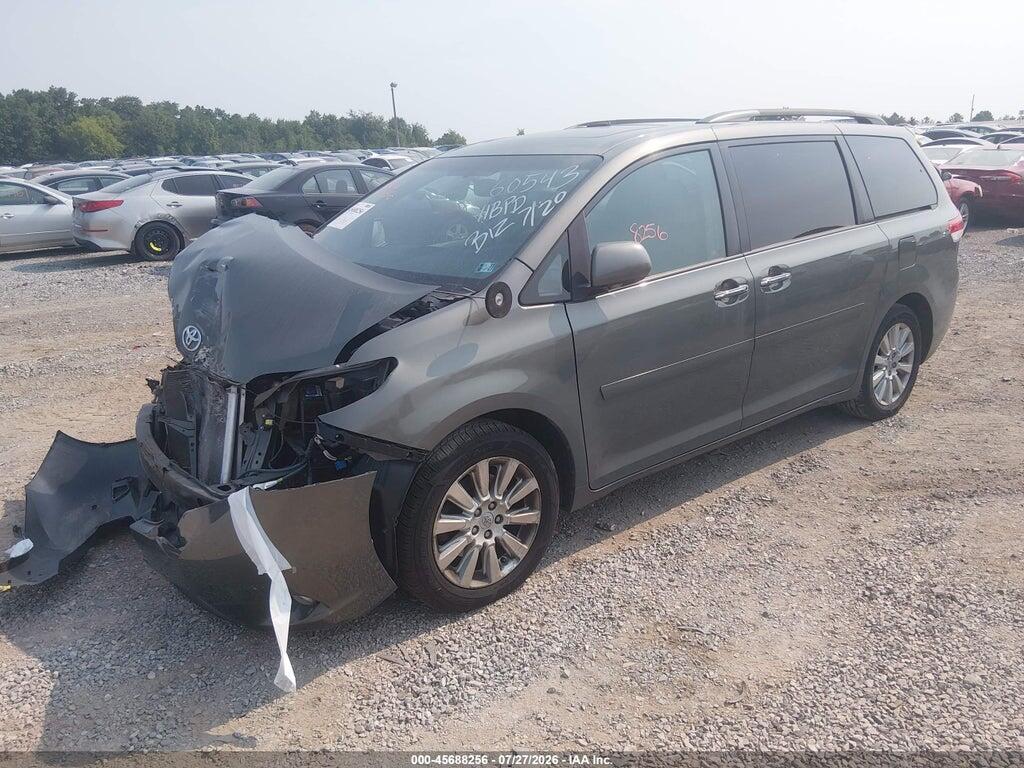 5TDDK3DC5CS039766 2012 TOYOTA SIENNA photo no. 2