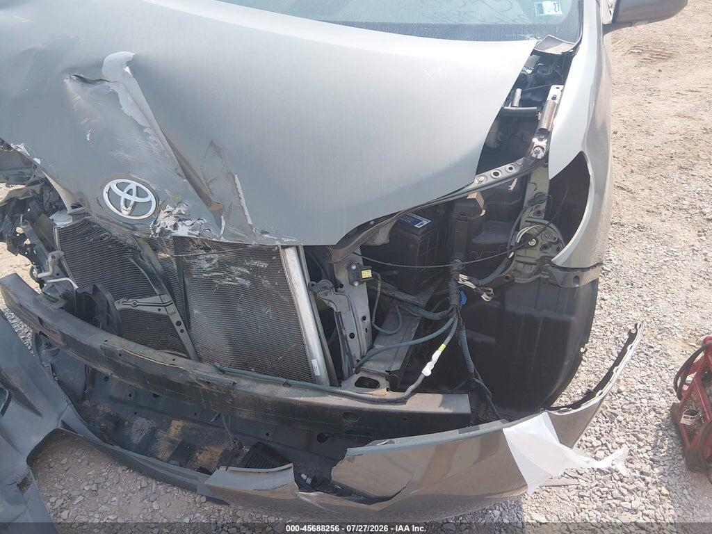 5TDDK3DC5CS039766 2012 TOYOTA SIENNA photo no. 6