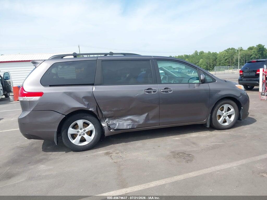 5TDKK3DC8CS218293 2012 TOYOTA SIENNA photo no. 12