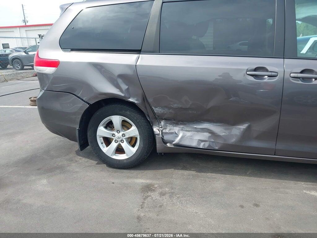 5TDKK3DC8CS218293 2012 TOYOTA SIENNA photo no. 6