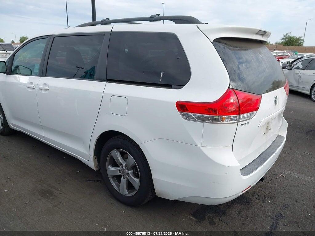 5TDKK3DC9CS240884 2012 TOYOTA SIENNA photo no. 3