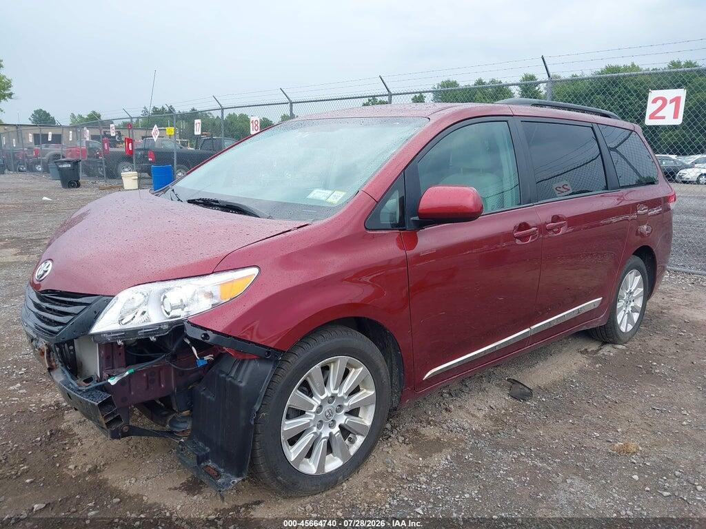 5TDJK3DC4CS033671 2012 TOYOTA SIENNA photo no. 2