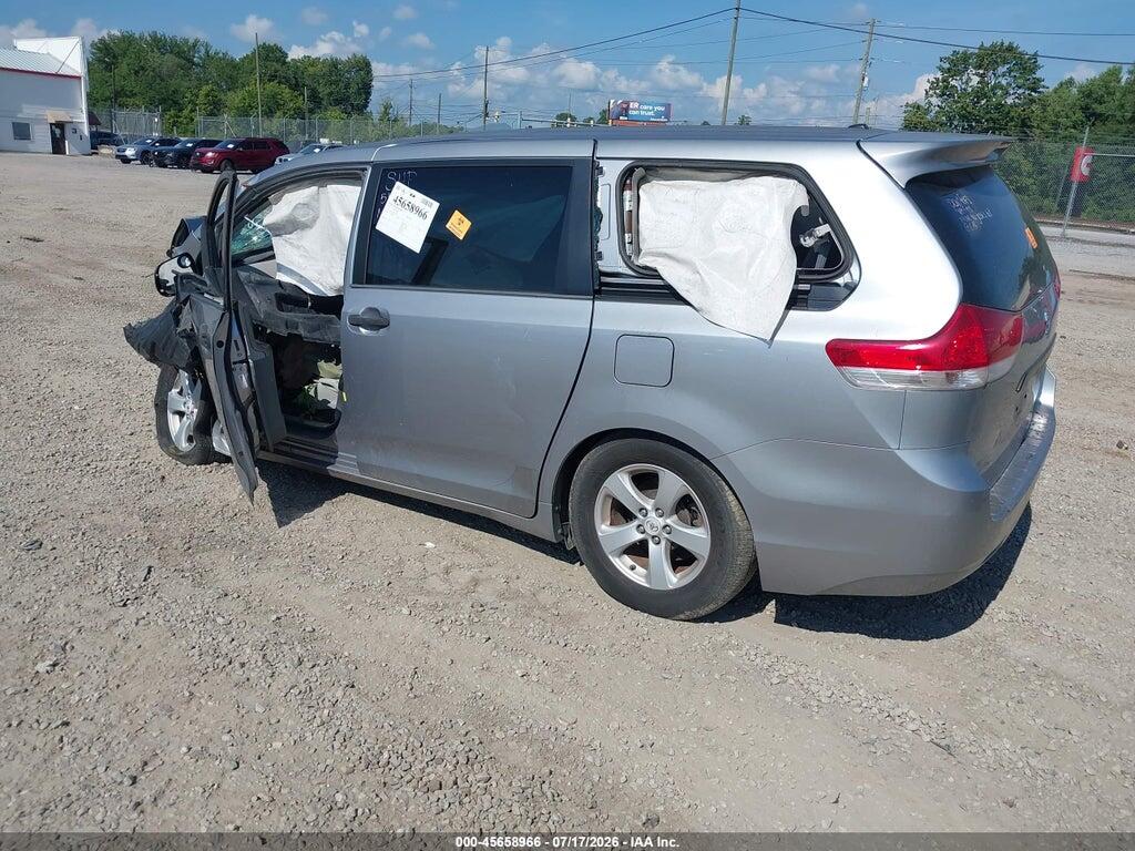 5TDZK3DC7CS243362 2012 TOYOTA SIENNA photo no. 3