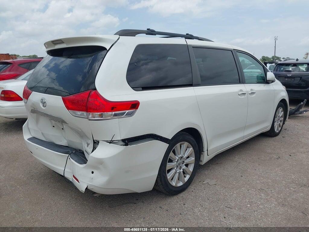 5TDYK3DC5CS211392 2012 TOYOTA SIENNA photo no. 4