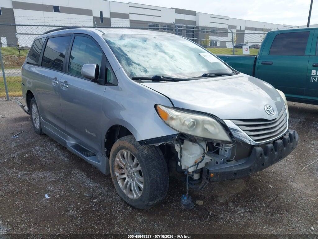 5TDYK3DC1CS263439 2012 TOYOTA SIENNA photo no. 1