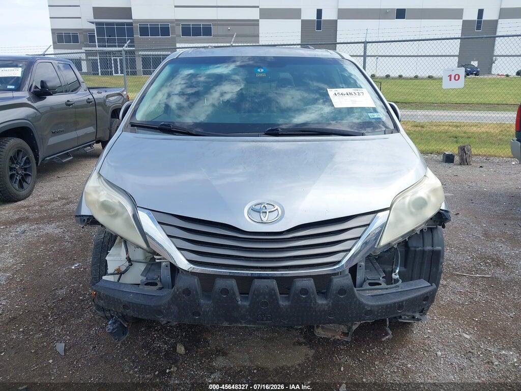 5TDYK3DC1CS263439 2012 TOYOTA SIENNA photo no. 12