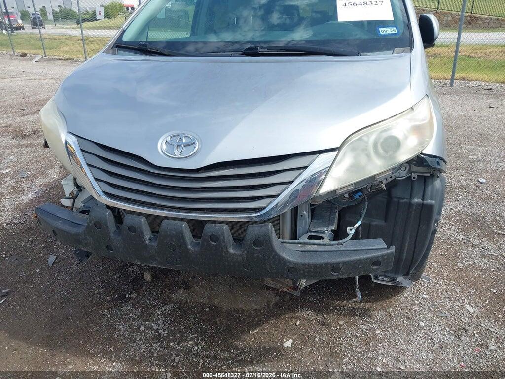5TDYK3DC1CS263439 2012 TOYOTA SIENNA photo no. 6