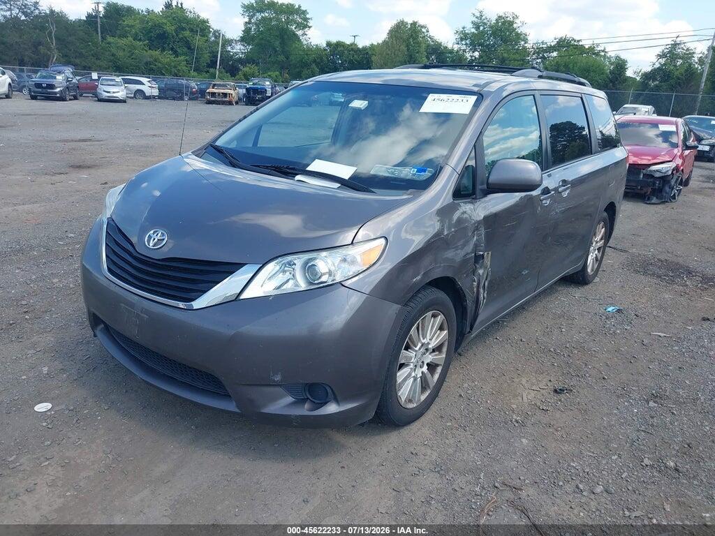 5TDJK3DC1CS034633 2012 TOYOTA SIENNA photo no. 2