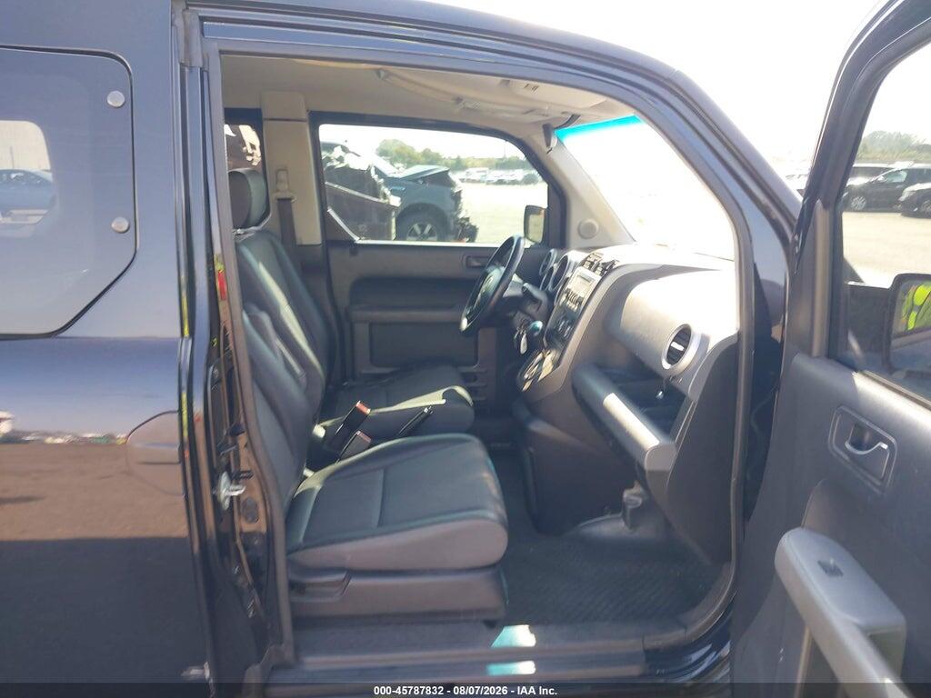 5J6YH28685L017886 2005 HONDA ELEMENT photo no. 5