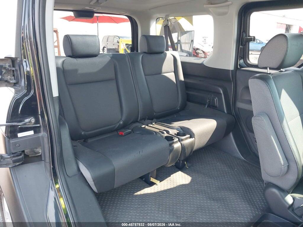 5J6YH28685L017886 2005 HONDA ELEMENT photo no. 8