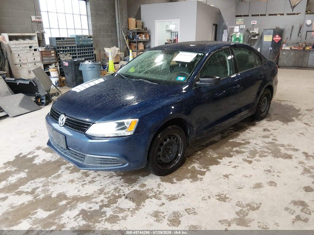 3VW2K7AJ3CM353284 2012 VOLKSWAGEN JETTA photo no. 2