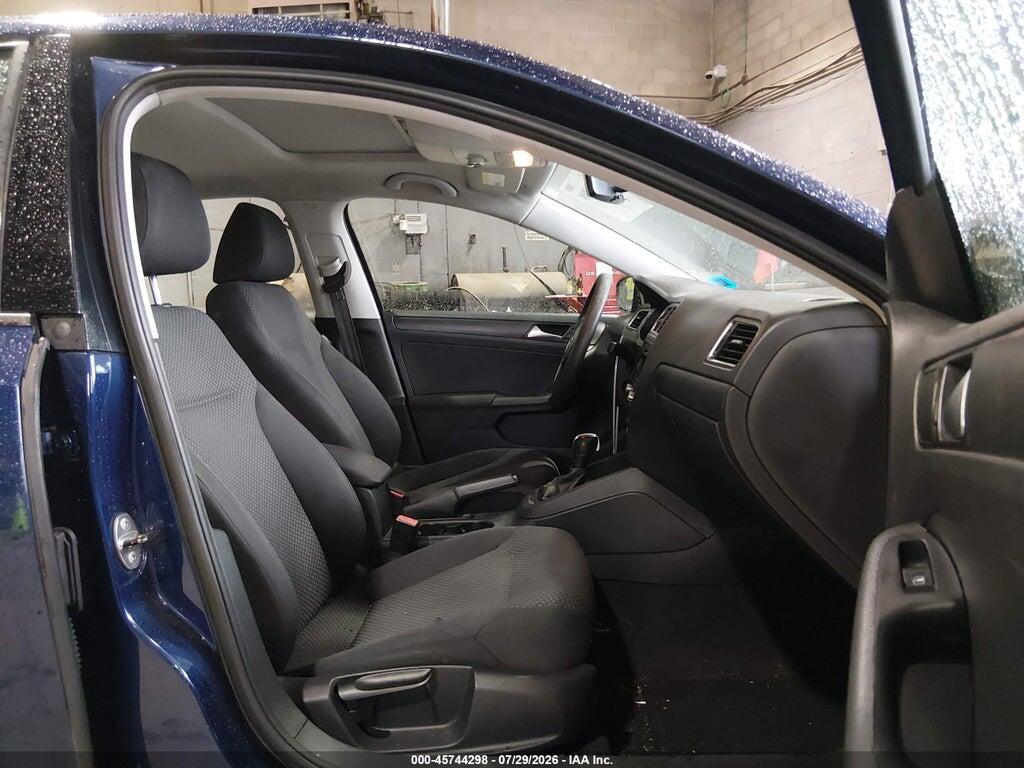 3VW2K7AJ3CM353284 2012 VOLKSWAGEN JETTA photo no. 5