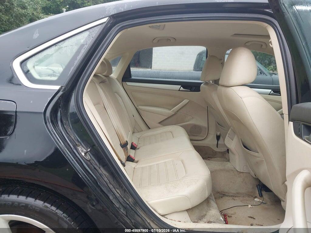1VWBM7A3XCC075688 2012 VOLKSWAGEN PASSAT photo no. 8