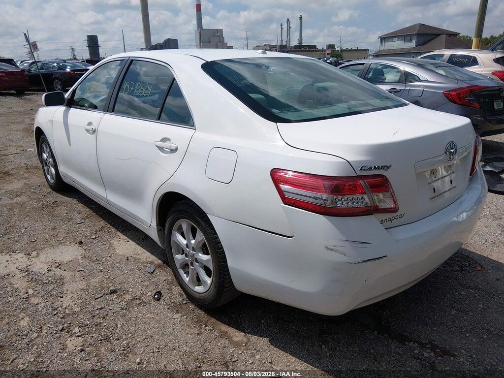 4T1BF3EK9BU685173 2011 TOYOTA CAMRY photo no. 3