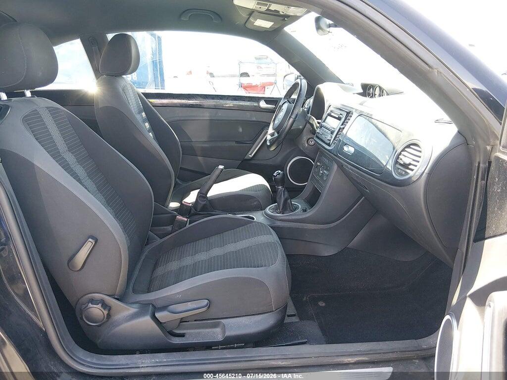3VW4A7AT7CM657022 2012 VOLKSWAGEN BEETLE photo no. 5