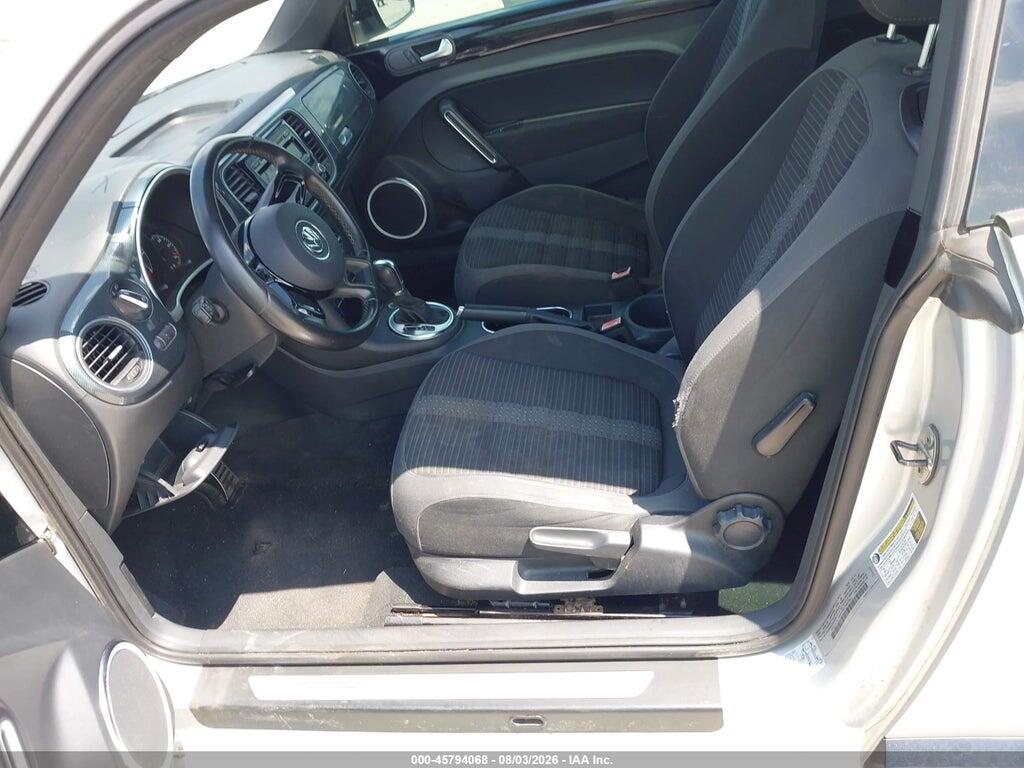 3VWV67AT2CM617551 2012 VOLKSWAGEN BEETLE photo no. 8