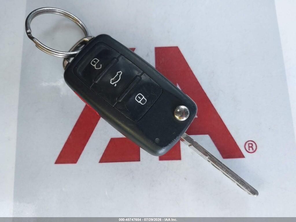 WVWEV7AJ0CW023285 2012 VOLKSWAGEN GTI photo no. 11
