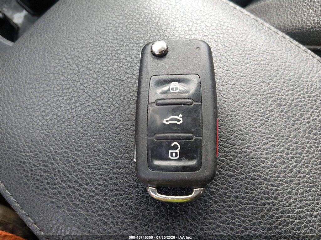 3VWLP7AJ1CM349109 2012 VOLKSWAGEN JETTA photo no. 11
