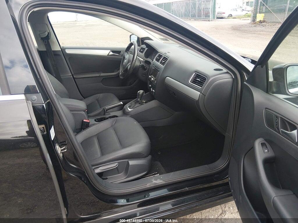 3VWLP7AJ1CM349109 2012 VOLKSWAGEN JETTA photo no. 5