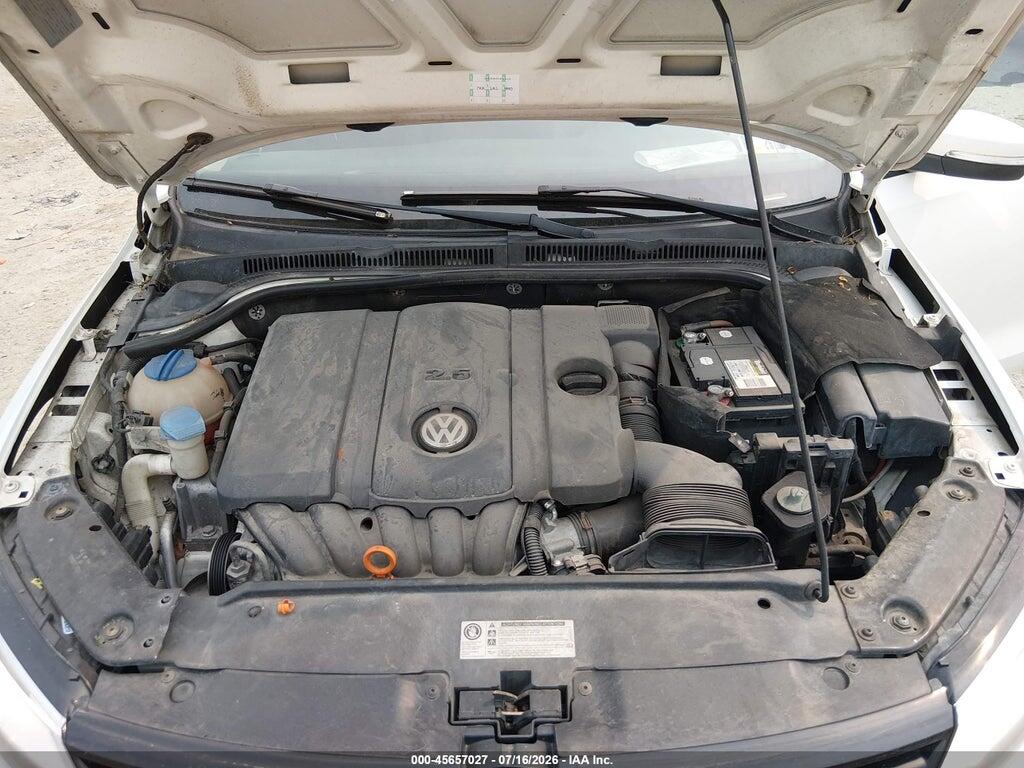 3VWDP7AJXCM326562 2012 VOLKSWAGEN JETTA photo no. 10