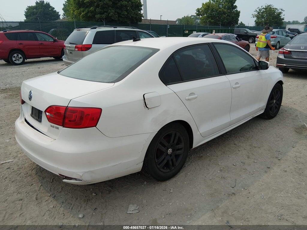 3VWDP7AJXCM326562 2012 VOLKSWAGEN JETTA photo no. 4