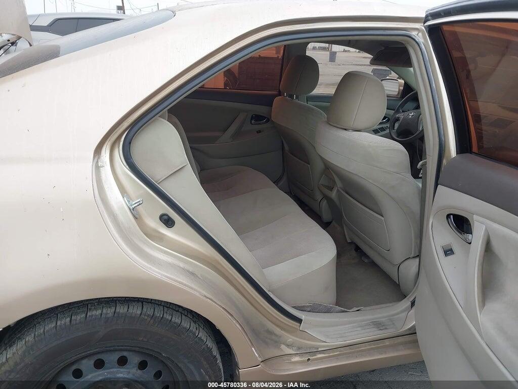 4T1BF3EK3BU229573 2011 TOYOTA CAMRY photo no. 8