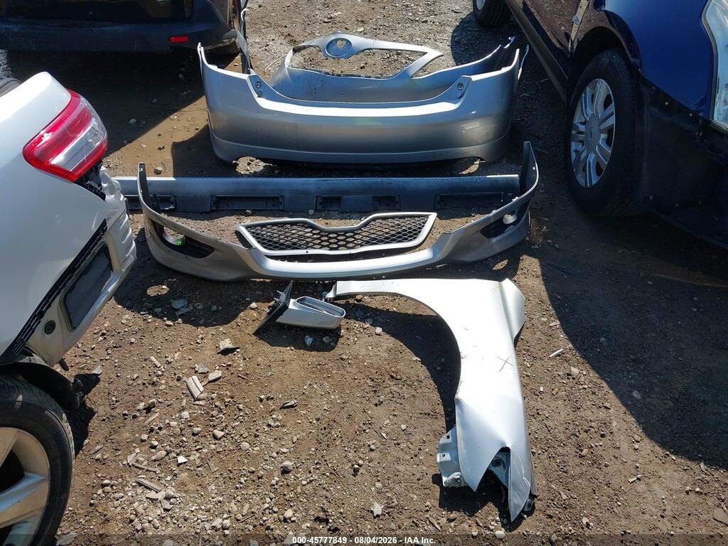 4T1BK3EK4BU617052 2011 TOYOTA CAMRY photo no. 12