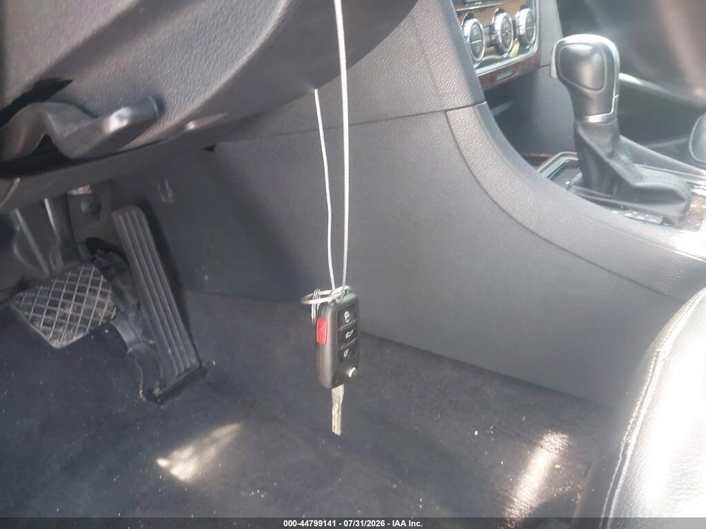 1VWCP7A33CC028479 2012 VOLKSWAGEN PASSAT photo no. 11