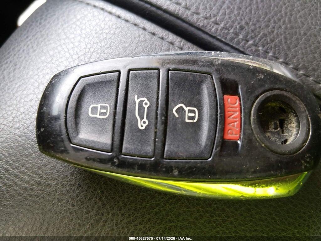 WVGEK9BP4CD012126 2012 VOLKSWAGEN TOUAREG photo no. 11