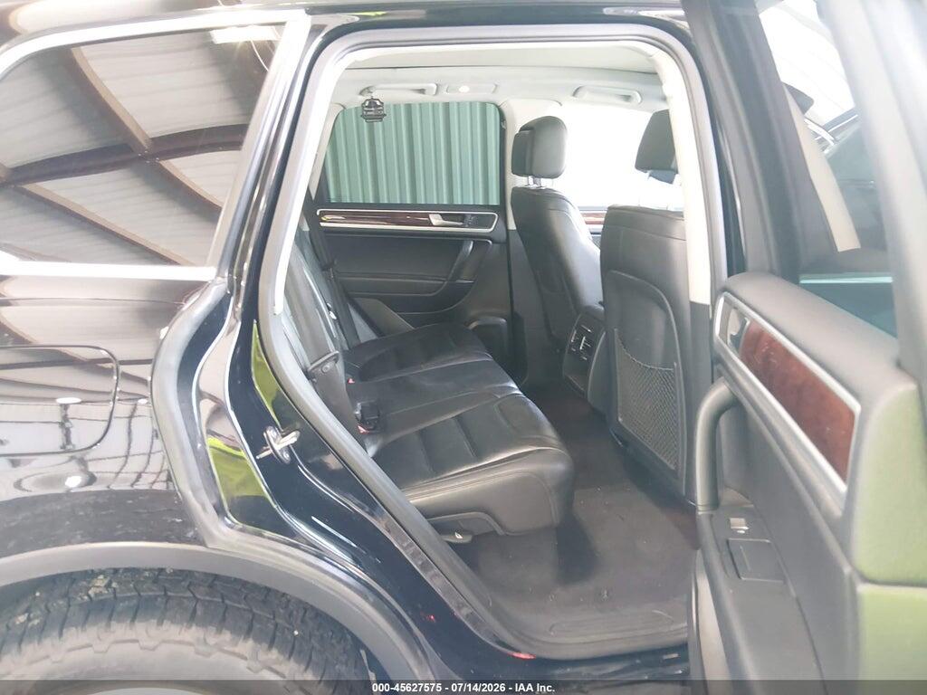 WVGEK9BP4CD012126 2012 VOLKSWAGEN TOUAREG photo no. 8