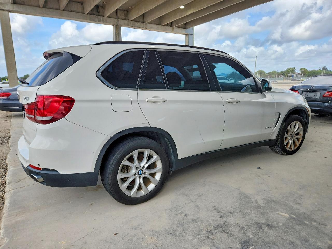 2016 BMW X5 SDRIVE35I — Фото 3 из 13