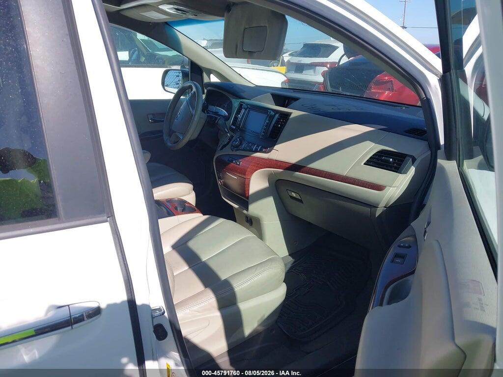 5TDYK3DC4BS072662 2011 TOYOTA SIENNA photo no. 5